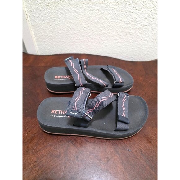 Bethany Cobian Women's Adjustable Strap Sandals Size 6 - Picture 3 of 11